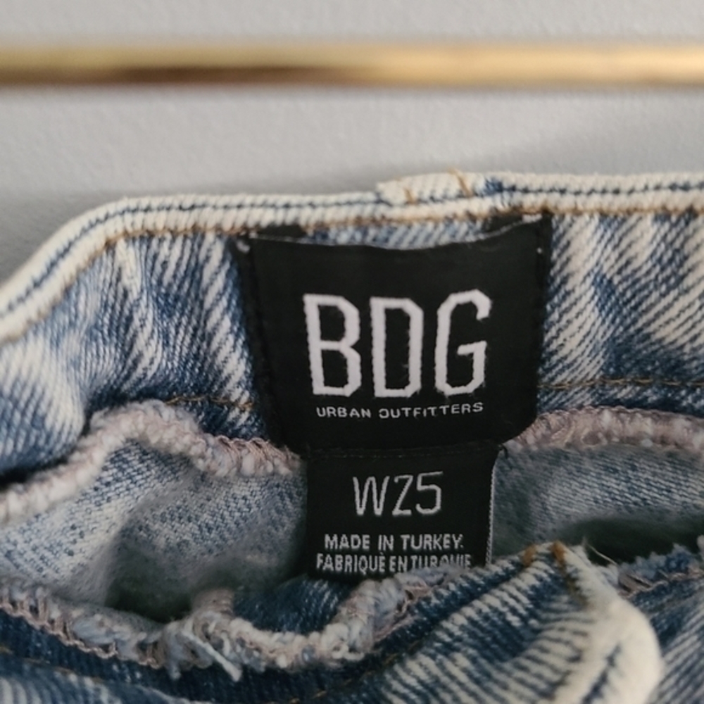 Urban Outfitters BDG Stonewash Carrot Jeans - Picture 3 of 5